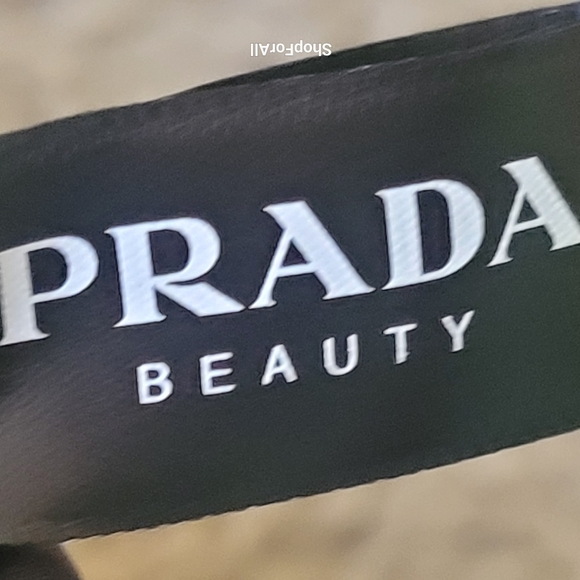 Prada - Picture 16 of 16